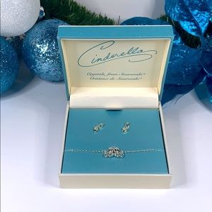 Disney Princess Cinderella bracelet & earrings set